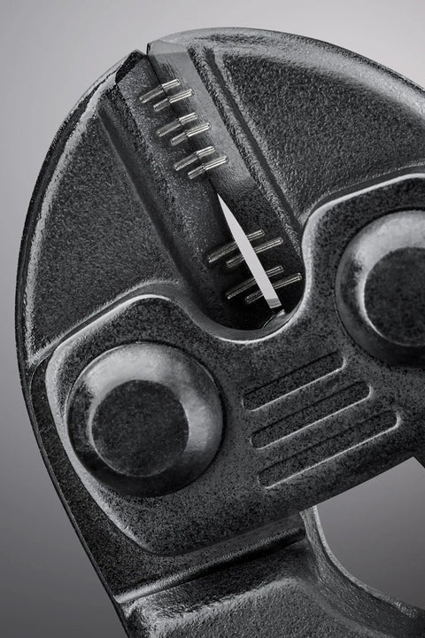 Close-up of CoBolt Compact Bolt Cutter With Notched Blade for heavy duty cutting up to 0.170 inch diameter high transmission ratio