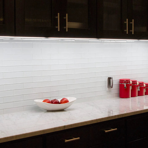 Kitchen counter with Under Cabinet Lights 18 Inch Hardwired With Three Color Settings 2700K 4000K 5000K Dimmable LED illumination