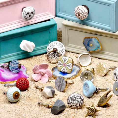 Assorted cabinet knobs, focus on Six Piece Cream Crackle Ceramic Cabinet Knobs Set For Drawers And Dressers, 0.75 Inch Diameter