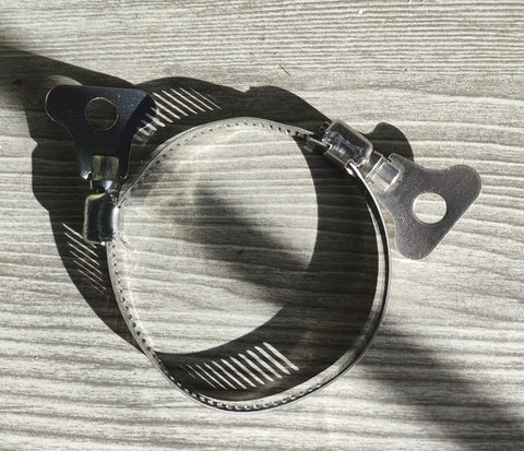 16Pc 304 Stainless Steel Hose Clamps Set with Adjustable Thumb Screw Key, showing single clamp on wood surface.