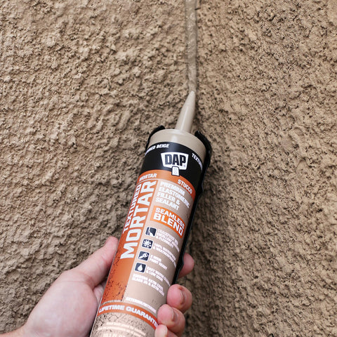Applying Textured Mortar Filler And Sealant For Concrete And Masonry, Premium Elastomeric Latex Caulk to exterior wall, beige 10.1 oz