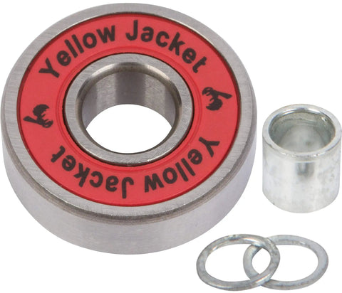 Premium 608 Skateboard Bearings Longboard Bearings ABEC 11 With Washers And Spacers Racer Red close-up view