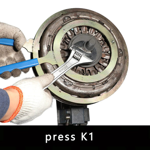 DPS6 Dual Clutch Transmission Reinstall Tool Set For Ford Focus DCT Reuse A Previously Installed Clutch Assembly And Refit It Safely Save On New Clutch Costs With This Easy Reinstall Kit. K1 clutch spring reset tool in use
