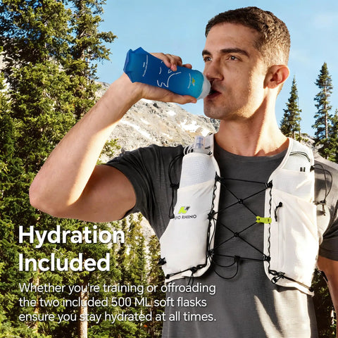 Man wearing ultralight running hydration vest with two 500ml TPU soft flasks, unisex water backpack for trail running and hiking.