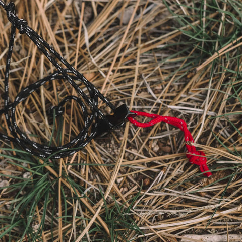 Beefy 16 Pack 7075 Aluminum Tent Stakes 7.25 Inch Long Heavy Duty Ground Pegs Rust Resistant For Camping Canopy And Tarp in grass