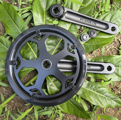 Universal Square Crankset For Mountain Bikes, 6 7 8 Speed, 48T 52T Chainrings, 170mm Crank Arm on leafy background