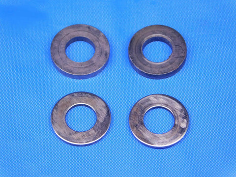 Professional Male Diamond Knurling Wheel Built Tough From Premium HSS Steel Featuring One Inch Shank Paired With Three Eighths And Five Sixteenths Inch Spacers. HSS spacers displayed in four pieces.
