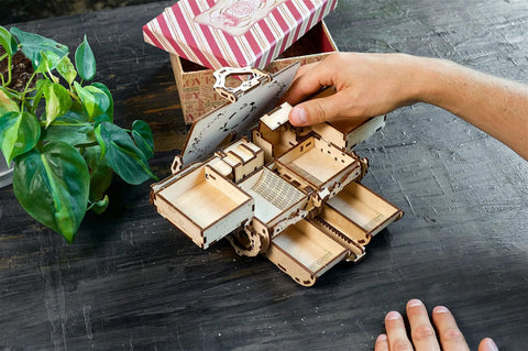 Antique Box 3D Wooden Puzzle Kit For Adults Craft Your Own DIY Mechanical Model Brain Teaser Hobby Set For Home Decor Jewelry Box Project Hands On Fun Today, open wooden jewelry box