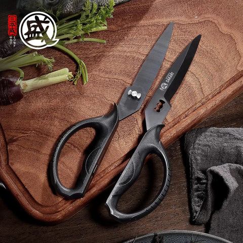 Detachable Poultry Shears For Kitchen Prep Heavy Duty Scissors For Chicken Meat Portions Seafood And Veggies Titanium Plated Stainless Steel Blades For Easy Cutting And Quick Detach, open on cutting board