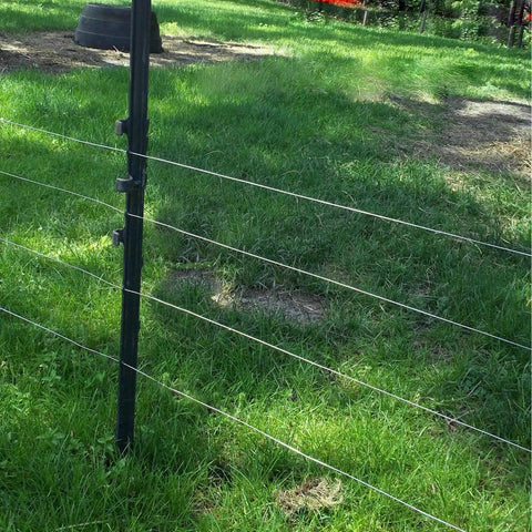 One Quarter Inch Stainless Steel Cable 164 Ft Wire Rope, 6400 Lb Tensile Strength, 7x19 Heavy Duty Aircraft Cable used as yard fence