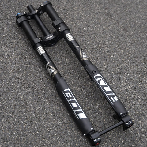 Beefy Downhill Mountain Bike Front Fork With Air Suspension Inverted Thru Axle Boost 15x110mm on pavement