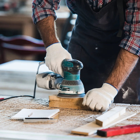 Person using DA orbital sander with 6 Inch Hook And Loop Sanding Discs Set With 24 Pcs Wet Dry Sandpaper Grit 1000 1500 2000 3000