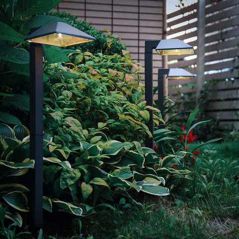 4 Pack 12V Outdoor Landscape Pathway Lighting Kit With 0.6W LED, 3100K Warm White, Adjustable Riser, aluminum black lights in garden