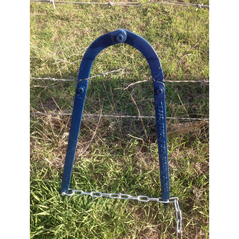 Effortless Fence Fixer Barbed Wire Stretcher And Tightener For Barbed Wire Electric Fence Wire Horse Fencing And Net Wire Fencing 60 Second Stretch For Water Gaps And Short Runs Made In The USA in use on grass field with chain visible