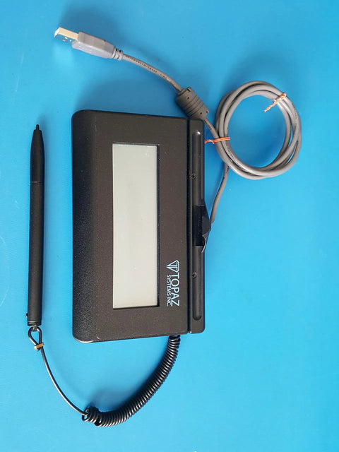 Premium USB Electronic Signature Capture Pad With Pressure Sensitive Tracking, black digital signing slab with pen and USB cable.