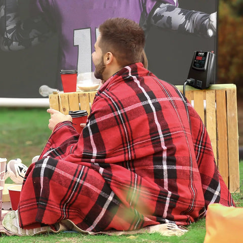 Person using PID 760 760 Watt DC To AC Power Inverter With 2 AC Outlets And 2 Amp USB Port for camping