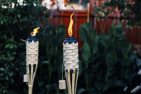 Easy Pour 12 Pack Bamboo Torch Set With Classic Weave Brown Finish Outdoor Lawn Patio Garden Lighting Weather Resistant 57 Inch Tall Decorative Torches Renewable Bamboo Spill Free Fuel Canisters