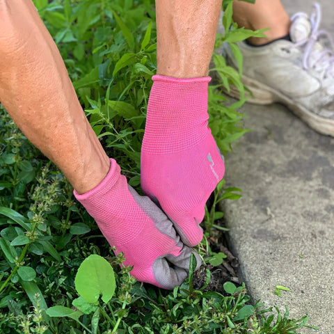 Woman wearing pink medium Women Garden Gloves With All Day Comfort Breathable Polyester Shell And Seamless Fit PU Coated Palm