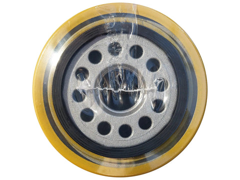 Top view of 1R-0749 Advanced High Efficiency Fuel Filter For Diesel Rigs And Heavy Machinery, showing threaded end