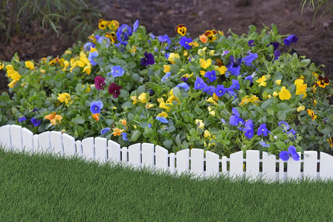 No-Dig Landscape Edging Kit With Anchoring Spikes, 4.5 Inch Tall White Wood-Look Garden Border For Raised Beds And Flower Borders