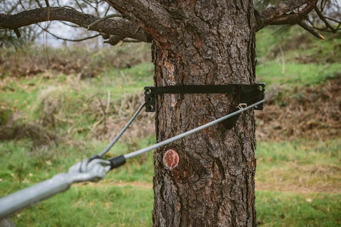 Tree Saver Block Kit For Zip Line Dual Tree Setup With Adjustable Straps, 16 Heavy Duty Nylon Blocks Protect Bark From Cable, Fits Trees Up To 3 Feet Diameter