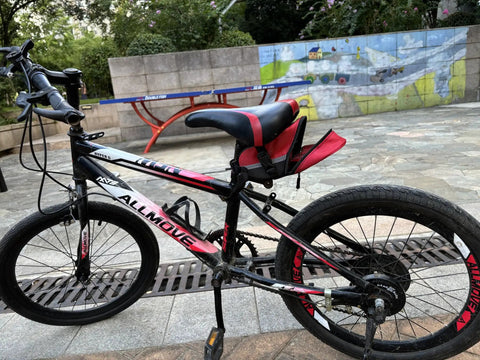 Bicycle with Waterproof Bike Saddle Bag For Mountain And Road Bikes With Built In Keychain Easy Install Seat Pack In Red.
