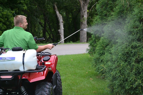 Person using 30 Inch Pistol Grip Agricultural Sprayer Gun With Adjustable 18 Orifice Nozzle From Mist To Straight Stream, 100 PSI Max