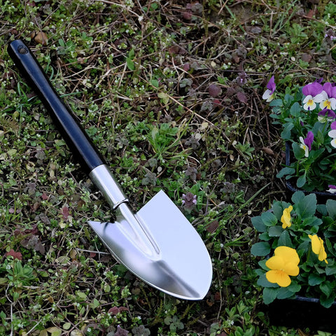 Long Handle Garden Shovel For Digging And Transplanting 18.5 Inch Wood Handle With Heavy Duty Japanese Steel Blade Made In Japan