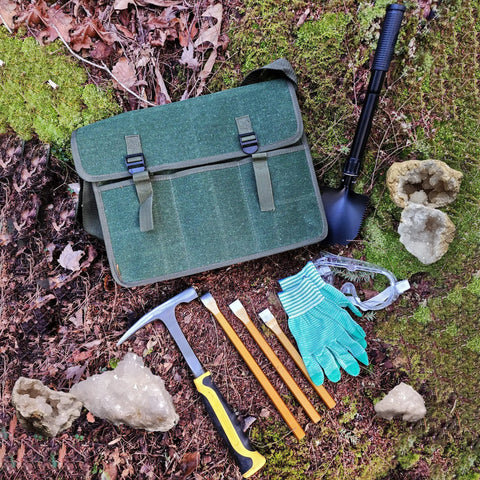 Deluxe Rockhound And Rock Mining Kit For Pros And Hobbyists 15 Piece Set With Hammer Chisels In 8 10 And 12 Inch Sizes Musette Bag