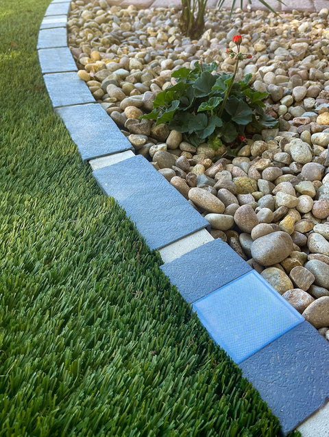 Solar Lighted Brick Edging Kit 20 Foot Yard Border With 24 Interlocking Plastic Bricks And 4 Built In Lights Terra Cotta And Gray Color