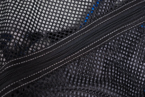 Close-up of black zipper and mesh on XL Mesh Dive Duffel Bag For Scuba And Snorkeling Gear Heavy Duty Travel Duffle
