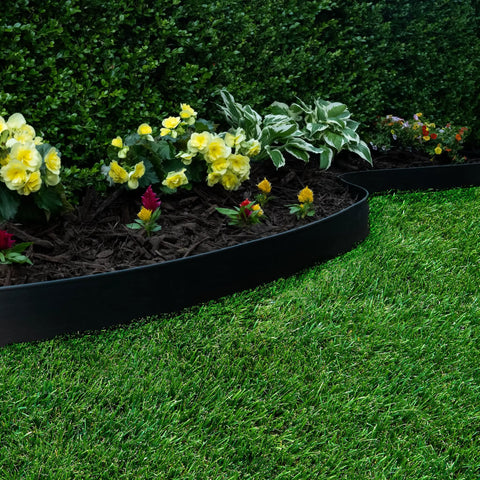 Killer 4 Inch No Dig Landscape Edging Kit With 75 Foot Black Plastic Edging Coil Separating Grass and Flower Bed