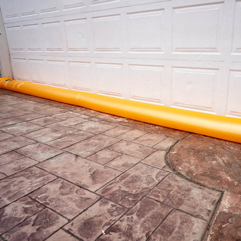 Heavy Duty Flood Barrier System For Quick Flood Control A 24 Feet Long 4 Inch High Lightweight Reusable Sandbag Alternative For Home Garage Doors And Property Protection With Easy Hose Fill And Connectable Units For Extended Coverage