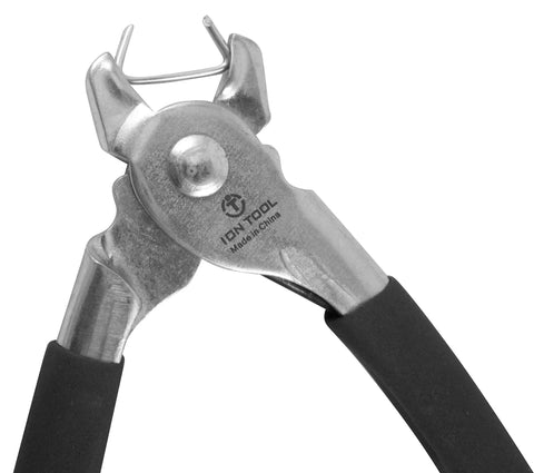 Heavy Duty Hog Ring Pliers Kit With 150 Galvanized Hog Rings, Spring Loaded Jaws And Cushioned Non Slip Grips, close-up view