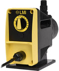 Side view of Workhorse PD041-828NI Metering Pump Kit With 0.68 GPH At 250 Psi PVC Head and Fittings including control knob