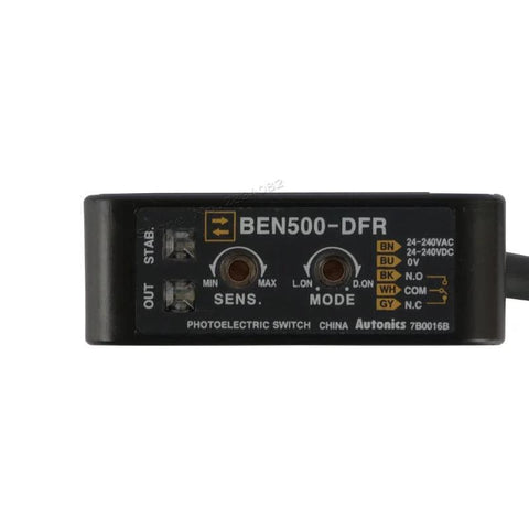 Pro Grade 24 To 240V DC Photoelectric Switch With 500mm Diffuse Reflective Sensor for industrial automation, front view