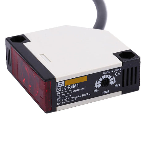 Photoelectric Sensor Switch With Square Lens E3JK R4M1 AC 90 To 250V 3A showing front view with detection details