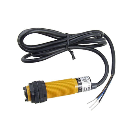 Retroreflective Photoelectric Switch Sensor With Reflector Panel PNP No DC 10 30V, cylindrical design, black and yellow with connecting wires