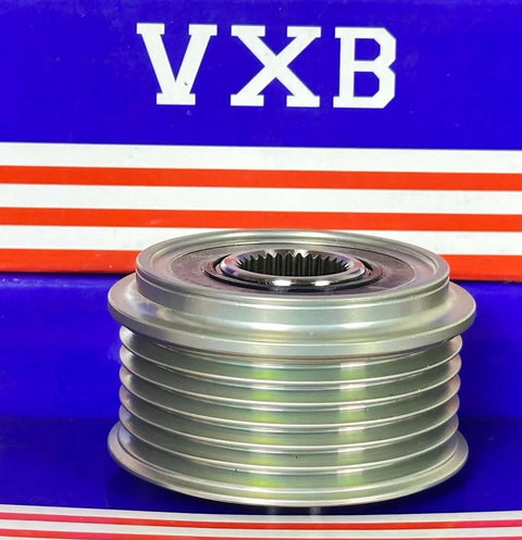 Side view of F‑587371 Alternator Clutch Pulley for Hyundai Elantra 17-20 Kona 18-21, showing grooved metal design and packaging.