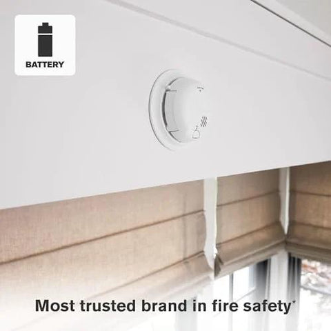 SMI100 Battery Operated Smoke Alarm With Test And Silence Button installed on ceiling
