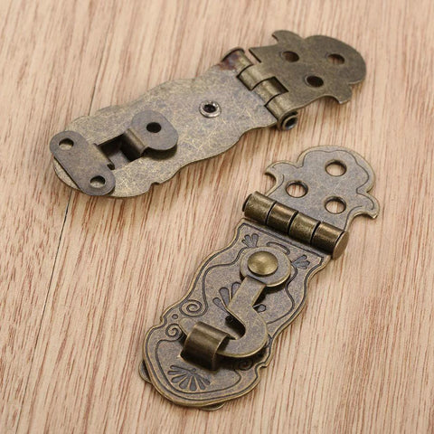 2 Pcs Vintage Style Notebook Hasp Set Bronze Tone Iron Antique Box Latch With Screws on wooden surface