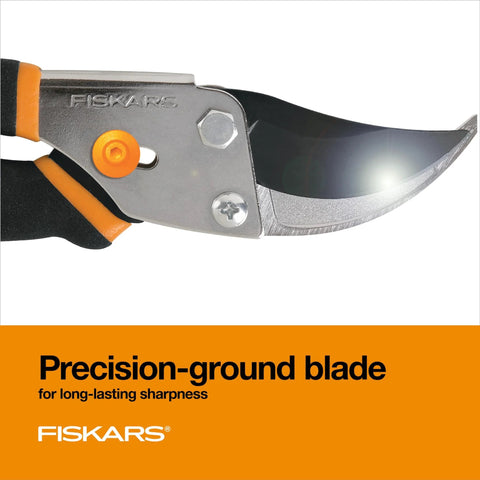 Bypass Pruning Shears With Five Eighth Inch Cut Capacity And Rust Resistant Steel Blade, close-up of precision-ground blade