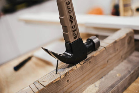 Fiberglass 20 Oz Hammer With Smooth Face And Curved Claw, Shock Absorbing MOA Grip, Non Conductive Handle for Contractors