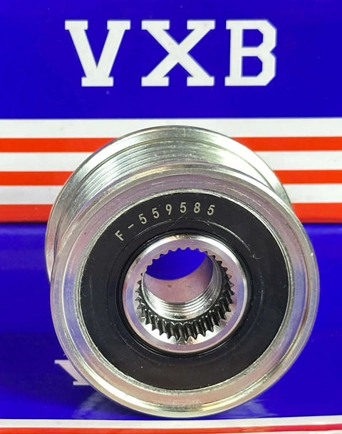 F559585 Alternator Freewheel Pulley Bearing front view showing precision-ground raceways and gear design.