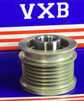 F-552901 Freewheel Alternator Clutch Pulley for Mercedes Benz on display with VXB background