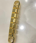 Industrial Grade 24K Gold Plating Solution For Immersion And Electroplating, Quick Bonding Under 30 Seconds, gold-finished metal component