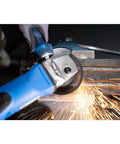 View Window Grinding Disc With Integrated Viewing Pane For Precise Grinding 5 Inch By 7/8 Inch SGP SteeloX Victograin Ceramic in use