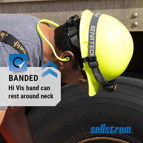 Reusable Banded Earplugs For Work Hearing Protection With Neck Cord 25 Decibels Noise Reduction in use on construction site worker