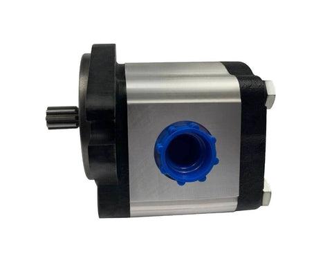 Side view of Magister Hydraulic Gear Pump 9 Tooth Spline Shaft 1.37 CID, 11.86 GPM, CW Rotation, Cast Iron Hydraulic Gear Pump, 2700 PSI