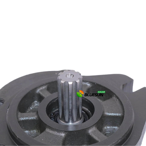 Close-up of ✝️ Hydraulic Lift Pump 77981 77981GT Replacement for Genie Boom Lift Z-30/20N Z-34/22 DC with metal gear detail